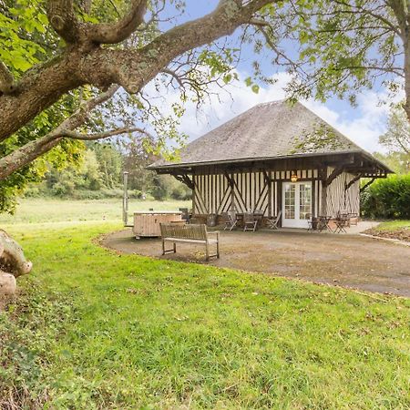 L'Atelier A L'Oree Des Bois Saint-Pierre-en-Auge Exterior foto